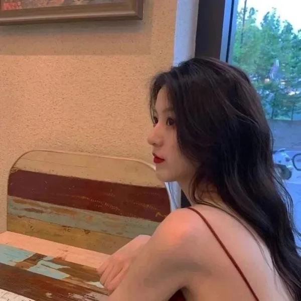 女军官与魔鬼